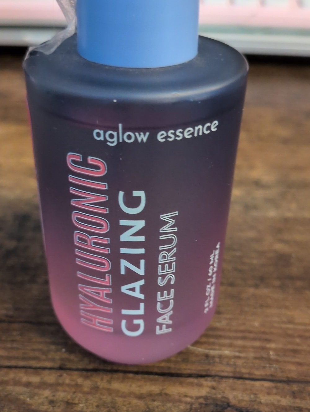 AGLOW ESSENCE Hyaluronic Glazing Face Serum -